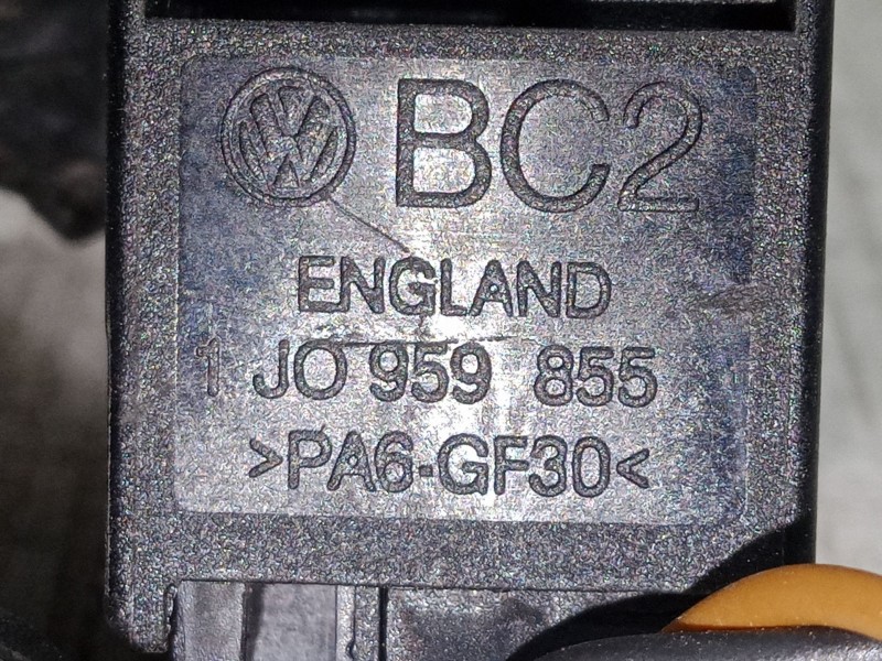 Recambio de mando elevalunas trasero izquierdo para volkswagen passat b5.5 (3b3) 1.8 t 20v referencia OEM IAM    Recambio de mando elevalunas trasero izquierdo para volkswagen passat b5.5 (3b3) 1.8 t 20v referencia OEM IAM