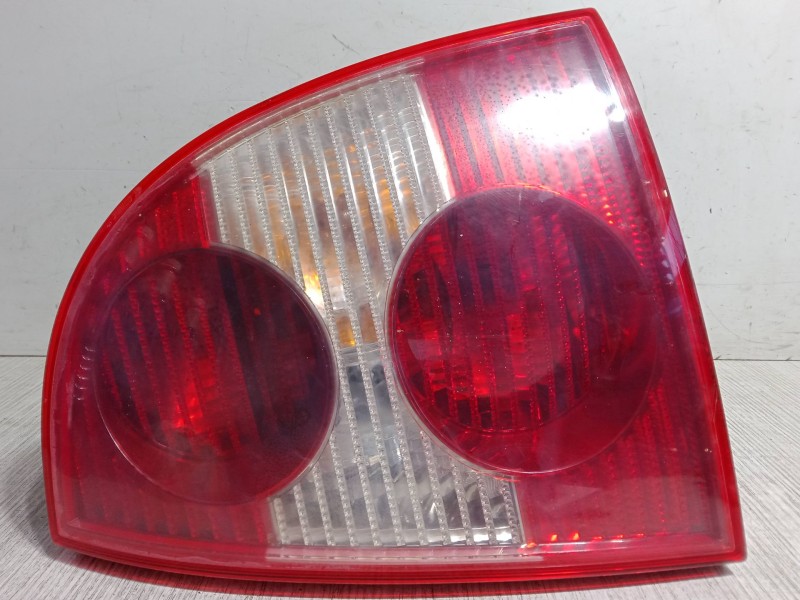 Recambio de piloto trasero derecho para volkswagen passat b5.5 (3b3) 1.8 t 20v referencia OEM IAM   