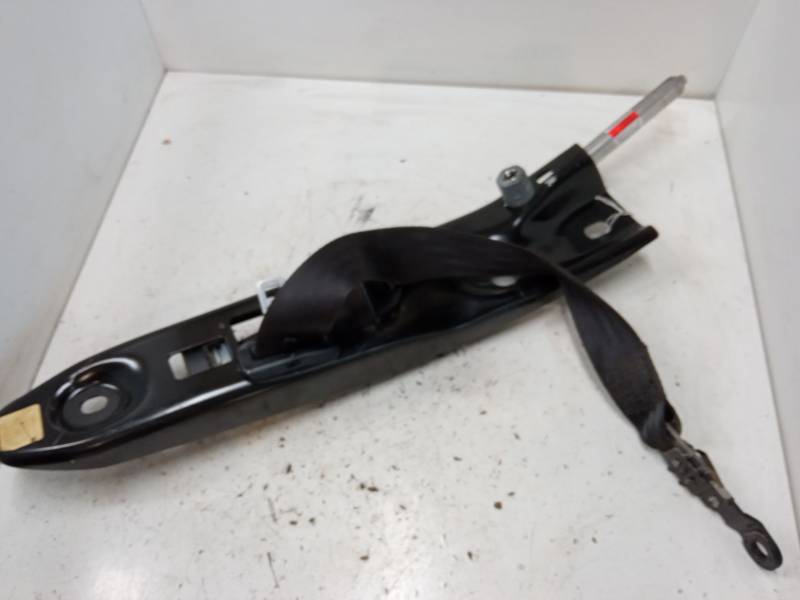 CINTURON SEGURIDAD DELANTERO IZQUIERDO 