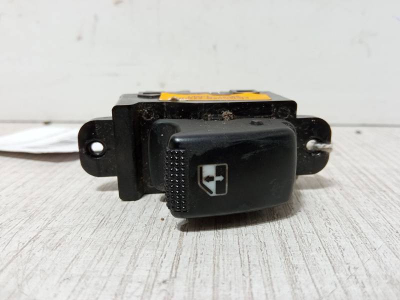 MANDO ELEVALUNAS TRASERO IZQUIERDO 935811G001 