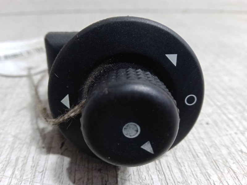 Recambio de mando retrovisor para citroën xsara picasso (n68) 2.0 hdi referencia OEM IAM    Recambio de mando retrovisor para citroën xsara picasso (n68) 2.0 hdi referencia OEM IAM