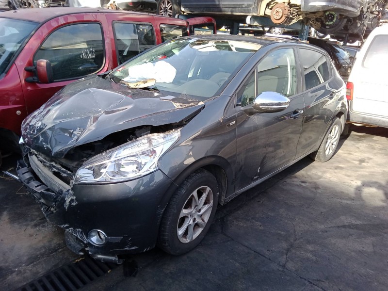 peugeot 208 i (ca_, cc_) del año 2015 peugeot 208 i (ca_, cc_) del año 2015