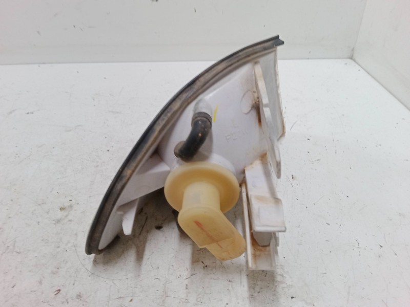 Recambio de intermitente delantero izquierdo para bmw 3 (e46) 320 d referencia OEM IAM   