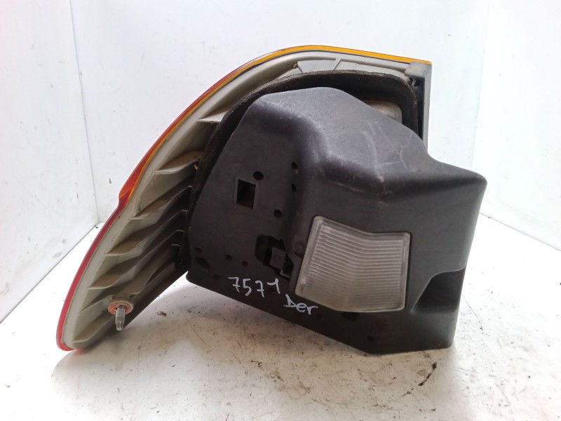 Recambio de piloto trasero derecho para bmw 3 (e46) 320 d referencia OEM IAM   