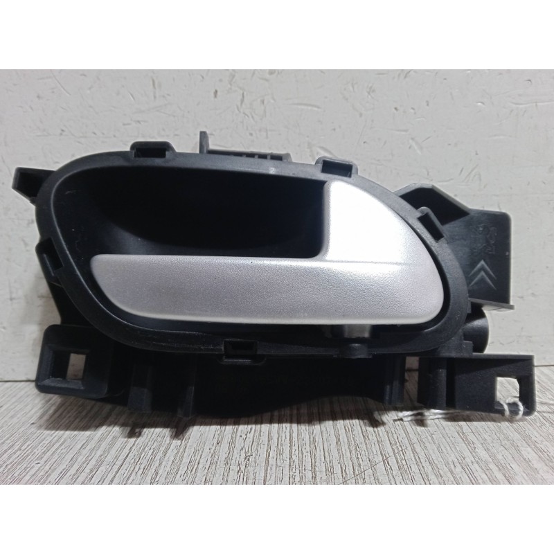 Recambio de maneta interior puerta delantera derecha para peugeot 207/207+ (wa_, wc_) 1.4 hdi referencia OEM IAM   