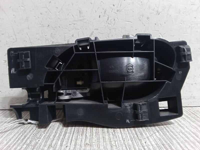 Recambio de maneta interior puerta delantera derecha para peugeot 207/207+ (wa_, wc_) 1.4 hdi referencia OEM IAM    Recambio de maneta interior puerta delantera derecha para peugeot 207/207+ (wa_, wc_) 1.4 hdi referencia OEM IAM