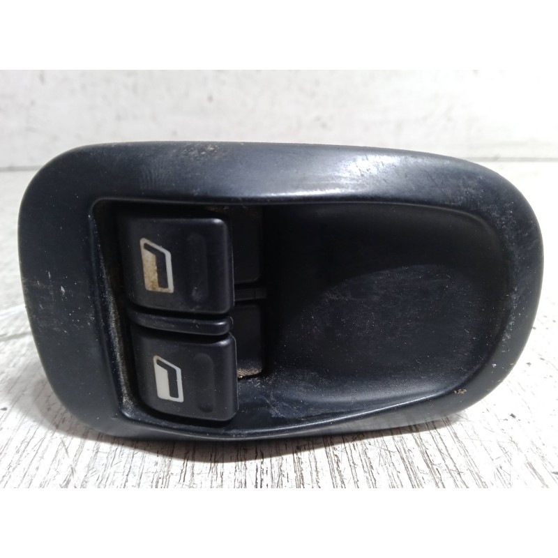 Recambio de mando elevalunas central para peugeot 206 hatchback (2a/c) 1.4 i referencia OEM IAM   