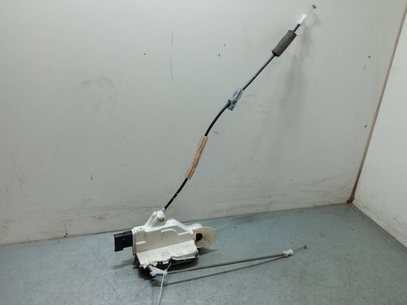 CERRADURA PUERTA DELANTERA IZQUIERDA 