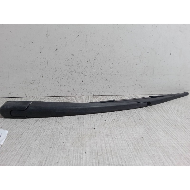 Recambio de brazo limpia trasero para peugeot 207/207+ (wa_, wc_) 1.4 hdi referencia OEM IAM   