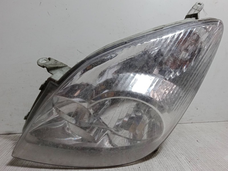 Recambio de faro izquierdo para toyota corolla verso (_e12_) 2.0 d-4d (cde120_) referencia OEM IAM    Recambio de faro izquierdo para toyota corolla verso (_e12_) 2.0 d-4d (cde120_) referencia OEM IAM