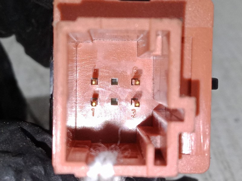 Recambio de boton apertura/cierre deposito para citroën c4 picasso i monospace (ud_) 1.6 hdi referencia OEM IAM 96530658XT  