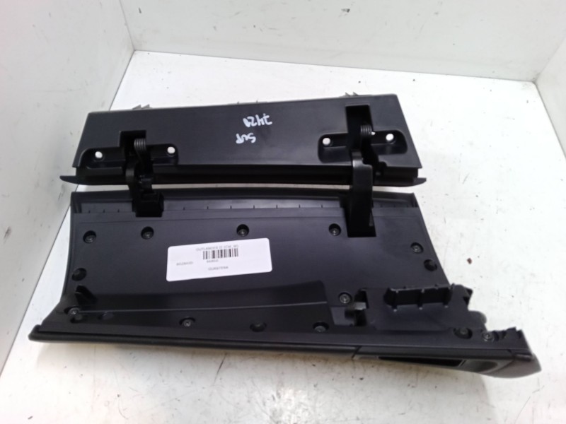 Recambio de guantera para mitsubishi outlander ii (cw_w) 2.2 di-d referencia OEM IAM    Recambio de guantera para mitsubishi outlander ii (cw_w) 2.2 di-d referencia OEM IAM