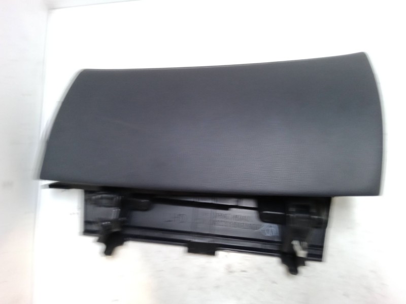 Recambio de guantera para mitsubishi outlander ii (cw_w) 2.2 di-d referencia OEM IAM    Recambio de guantera para mitsubishi outlander ii (cw_w) 2.2 di-d referencia OEM IAM