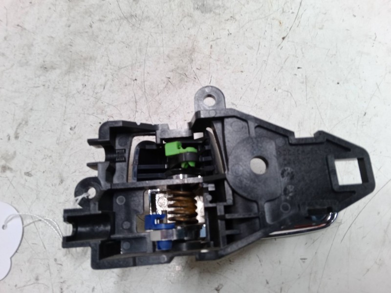 Recambio de maneta interior puerta delantera derecha para mitsubishi outlander ii (cw_w) 2.2 di-d referencia OEM IAM   