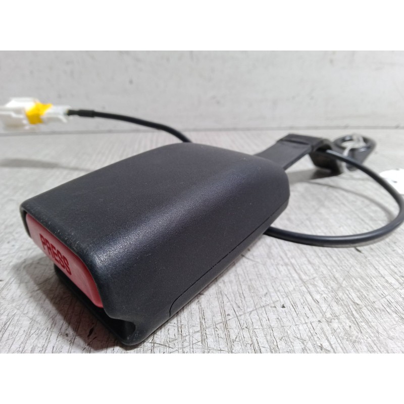 Recambio de anclaje cinturon delantero derecho para citroën c4 picasso i monospace (ud_) 1.6 hdi referencia OEM IAM   