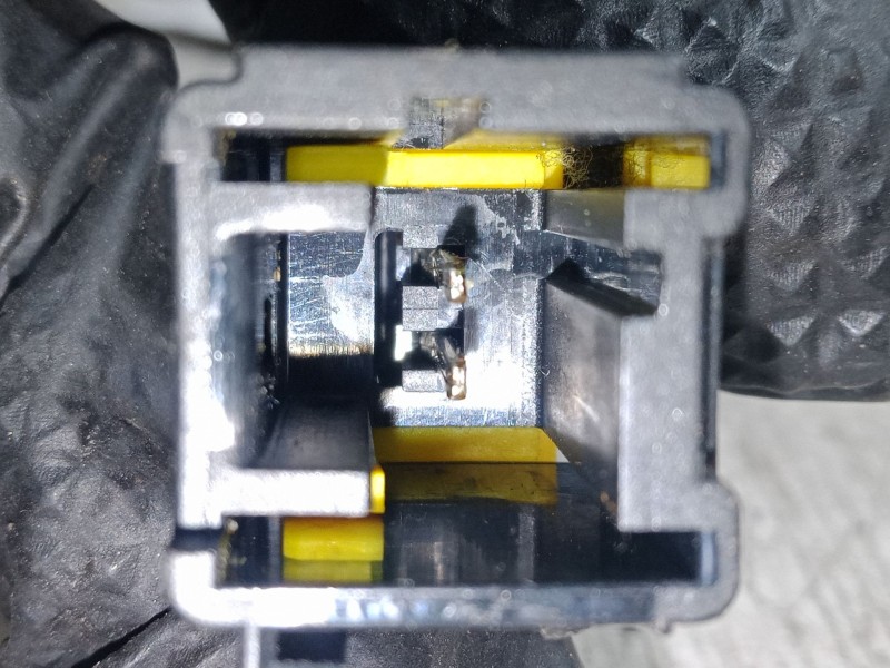 Recambio de anclaje cinturon trasero derecho para citroën c4 picasso i monospace (ud_) 1.6 hdi referencia OEM IAM   