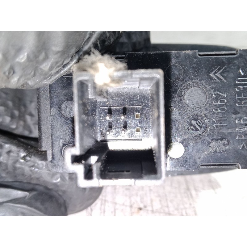 Recambio de mando elevalunas trasero derecho para citroën c4 picasso i monospace (ud_) 1.6 hdi referencia OEM IAM   