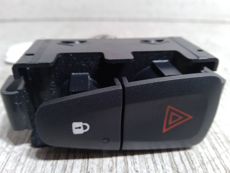 Recambio de warning para dacia sandero ii tce 90 (b8m1, b8ma) referencia OEM IAM   