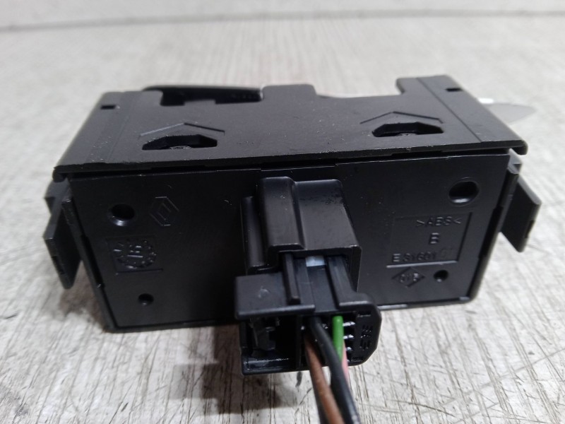 Recambio de warning para dacia sandero ii tce 90 (b8m1, b8ma) referencia OEM IAM   