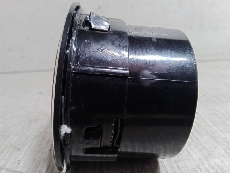 Recambio de aireador izquierdo para dacia sandero ii tce 90 (b8m1, b8ma) referencia OEM IAM   