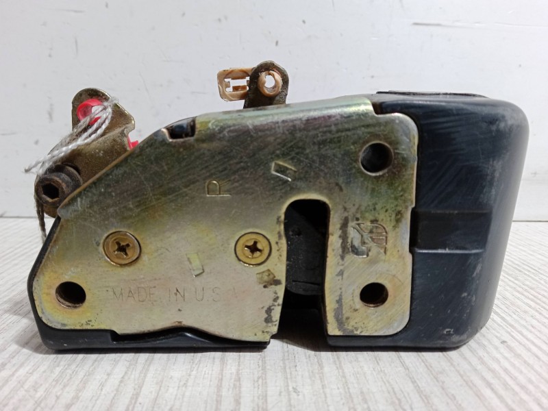 Recambio de cerradura puerta delantera derecha para chrysler voyager / grand voyager iii (gs_, ns_) 2.4 i referencia OEM IAM   