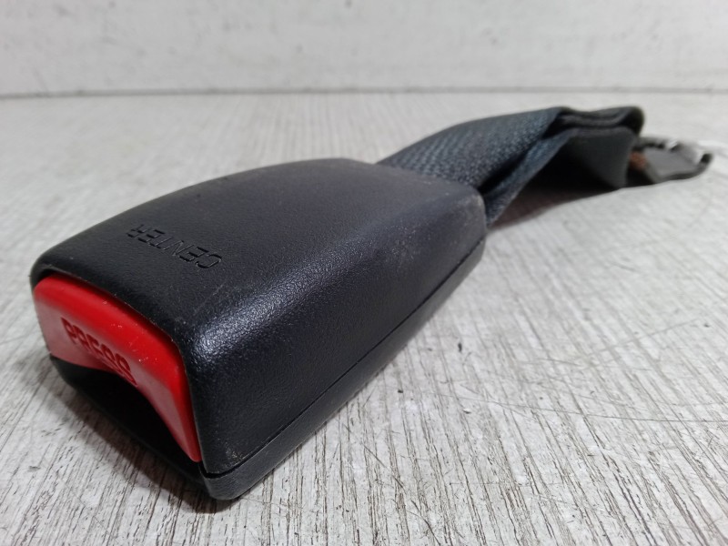 Recambio de anclaje cinturon trasero derecho para nissan micra iv (k13k, k13kk) 1.2 referencia OEM IAM   