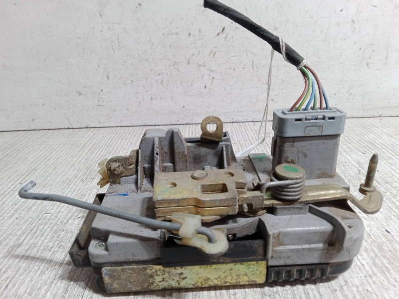 Recambio de cerradura puerta delantera izquierda para citroën c8 (ea_, eb_) 2.0 hdi referencia OEM IAM    Recambio de cerradura puerta delantera izquierda para citroën c8 (ea_, eb_) 2.0 hdi referencia OEM IAM