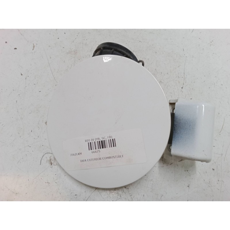 Recambio de tapa exterior combustible para kia rio iv (yb, sc, fb) 1.0 t-gdi 100 referencia OEM IAM   