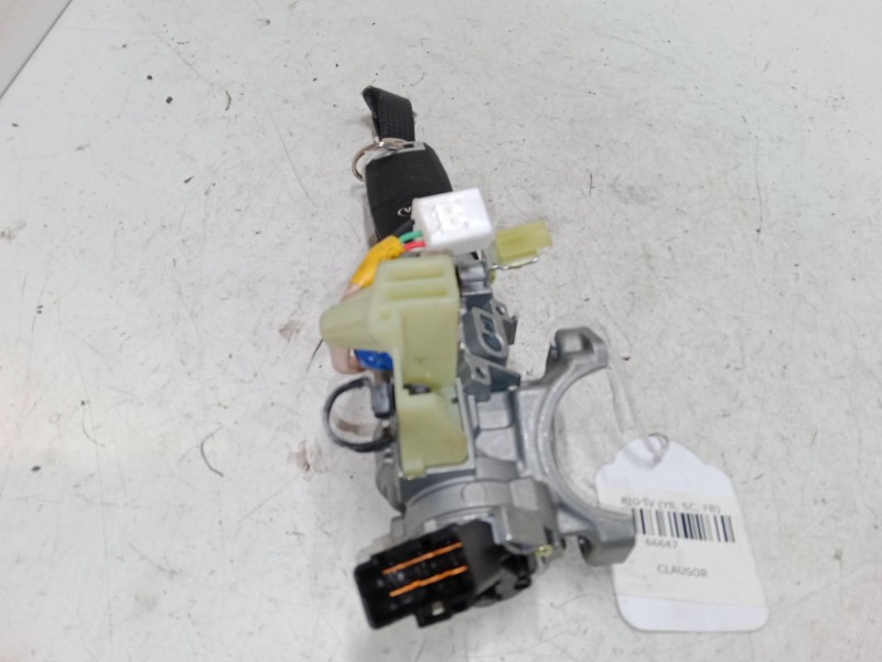 Recambio de clausor para kia rio iv (yb, sc, fb) 1.0 t-gdi 100 referencia OEM IAM 81910D3000  