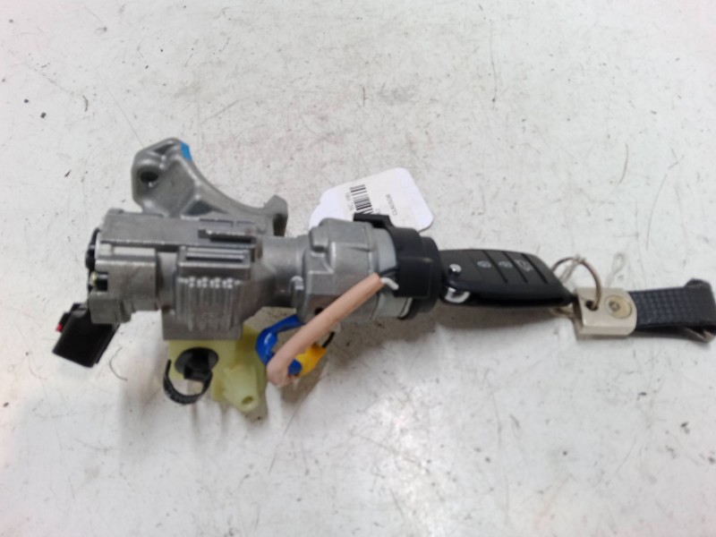 Recambio de clausor para kia rio iv (yb, sc, fb) 1.0 t-gdi 100 referencia OEM IAM 81910D3000  