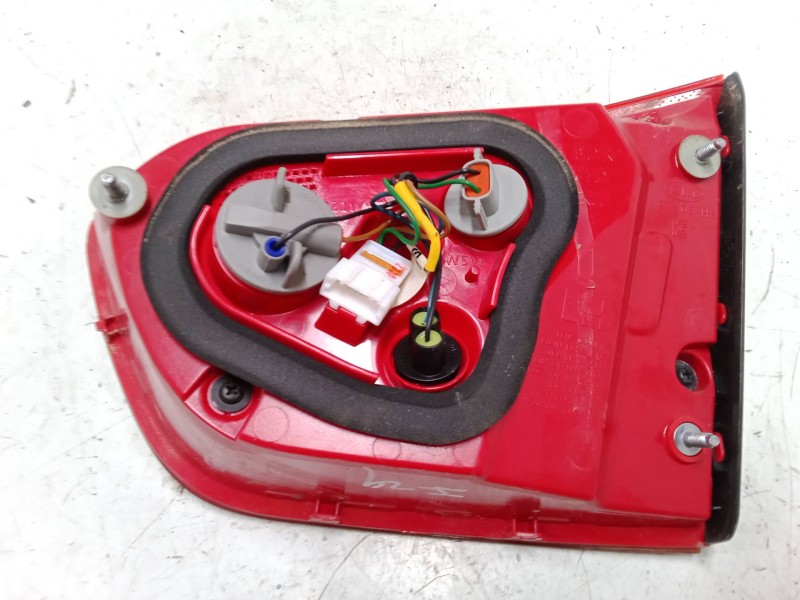 Recambio de piloto led trasero porton izquierdo para kia rio iv (yb, sc, fb) 1.0 t-gdi 100 referencia OEM IAM   