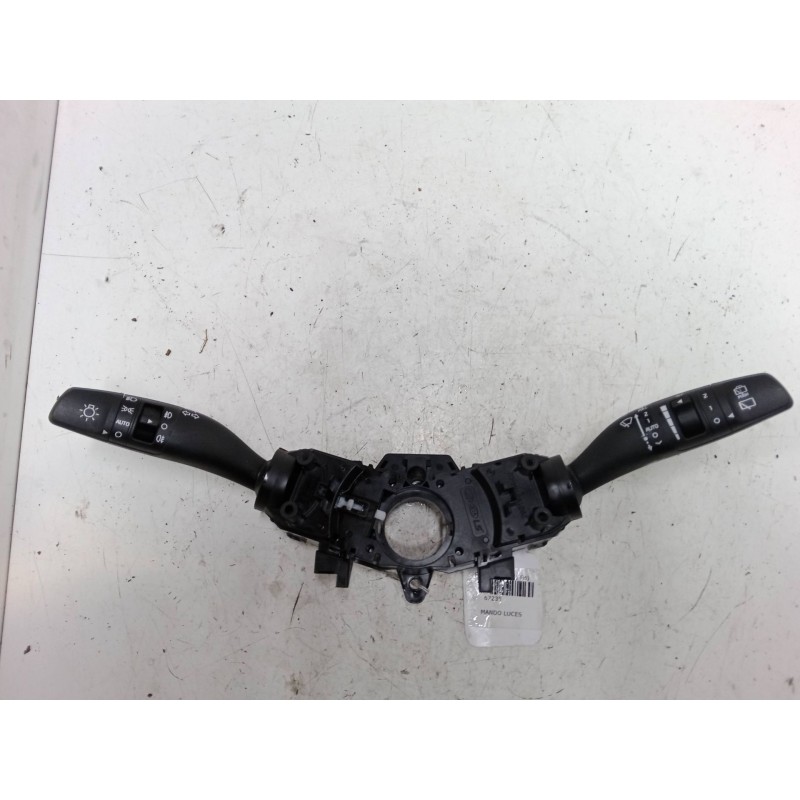 Recambio de mando luces para kia rio iv (yb, sc, fb) 1.0 t-gdi 100 referencia OEM IAM   
