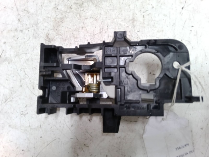 Recambio de maneta interior puerta trasera derecha para kia rio iv (yb, sc, fb) 1.0 t-gdi 100 referencia OEM IAM   