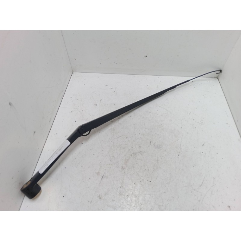 Recambio de brazo limpia delantero derecho para kia rio iv (yb, sc, fb) 1.0 t-gdi 100 referencia OEM IAM   