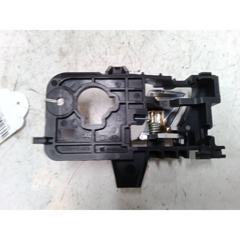 Recambio de maneta interior puerta delantera izquierda para kia rio iv (yb, sc, fb) 1.0 t-gdi 100 referencia OEM IAM   