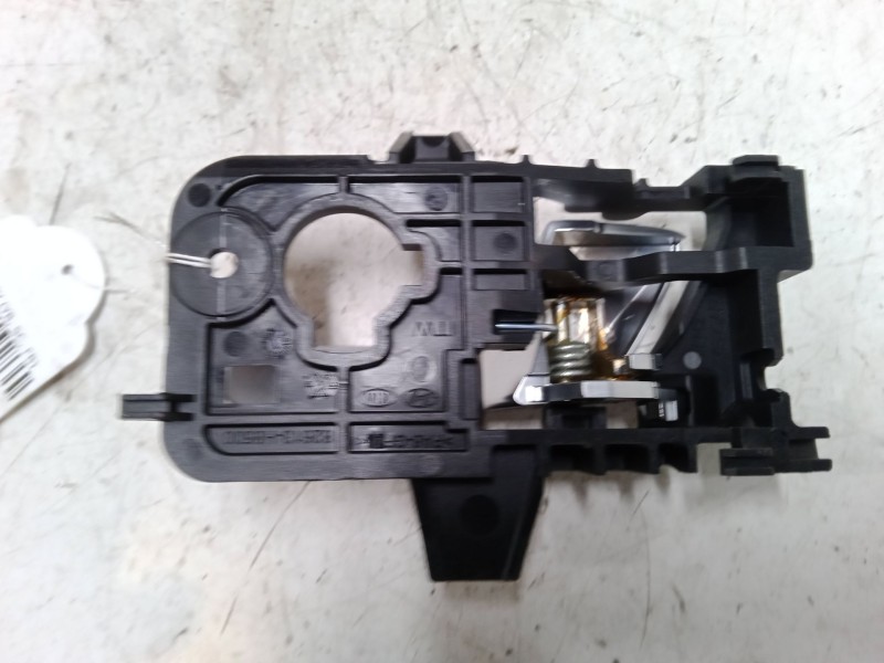 Recambio de maneta interior puerta delantera izquierda para kia rio iv (yb, sc, fb) 1.0 t-gdi 100 referencia OEM IAM   