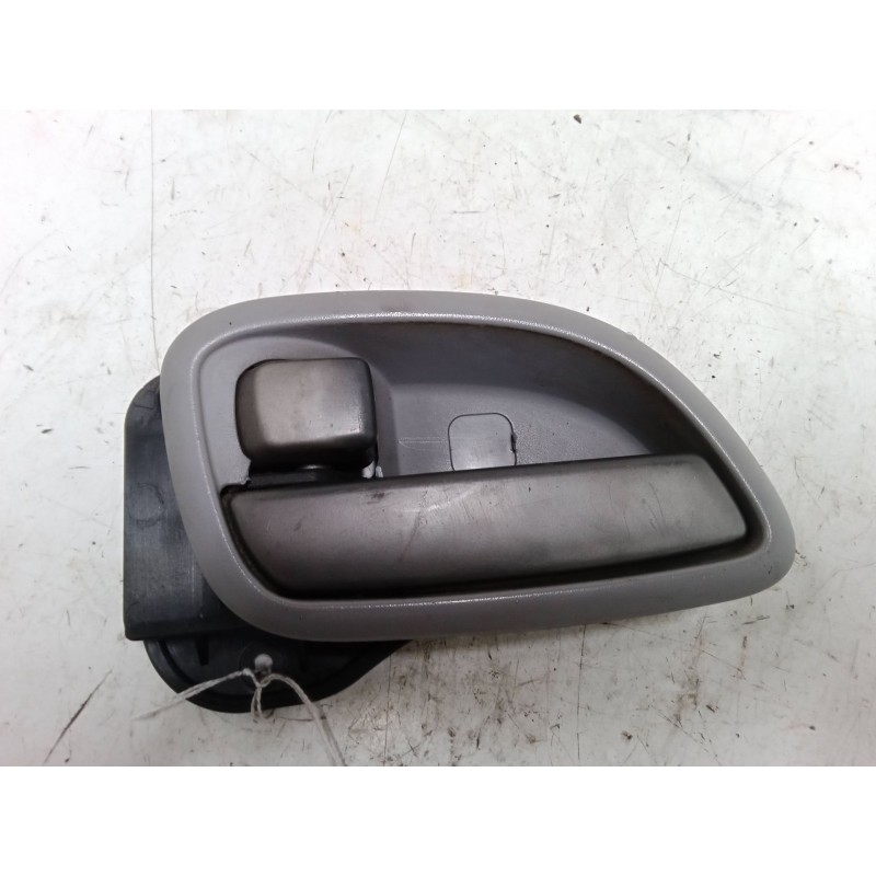 Recambio de maneta interior puerta delantera izquierda para kia carens iii monospace (un) 2.0 crdi 140 referencia OEM IAM   