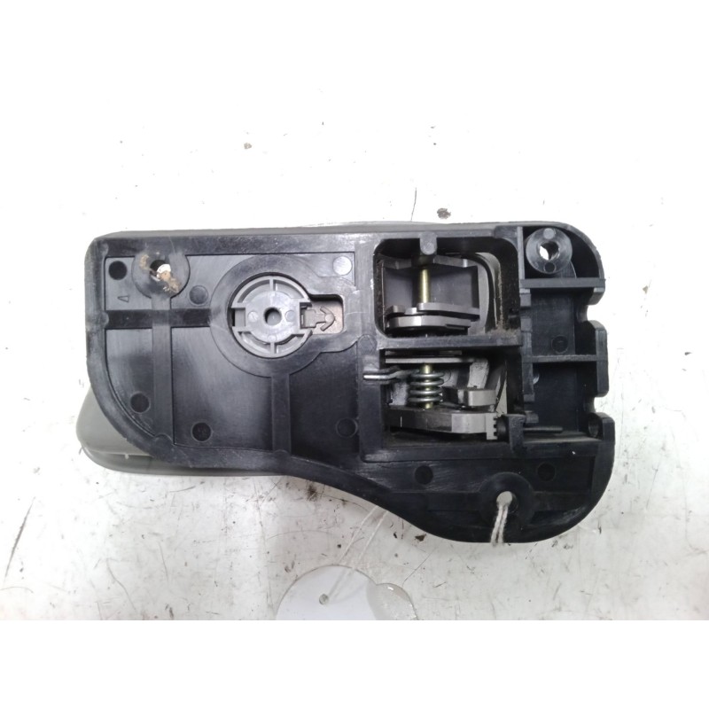 Recambio de maneta interior puerta delantera izquierda para kia carens iii monospace (un) 2.0 crdi 140 referencia OEM IAM   