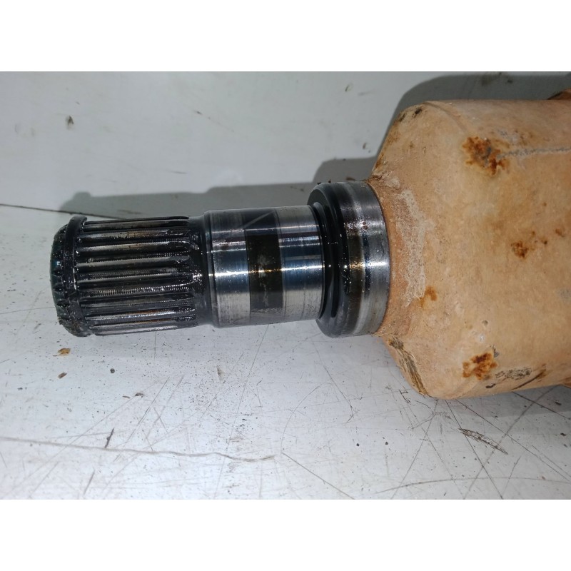 Recambio de transmision trasero derecho para renault scénic i monospace (ja0/1_, fa0_) 1.9 dci rx4 referencia OEM IAM    Recambio de transmision trasero derecho para renault scénic i monospace (ja0/1_, fa0_) 1.9 dci rx4 referencia OEM IAM