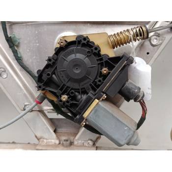 ELEVALUNAS ELECTRICO DELANTERO DERECHO 