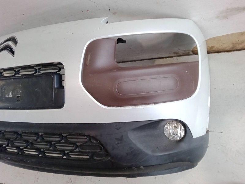 Recambio de paragolpes delantero para citroën c4 cactus 1.2 thp 110 referencia OEM IAM   