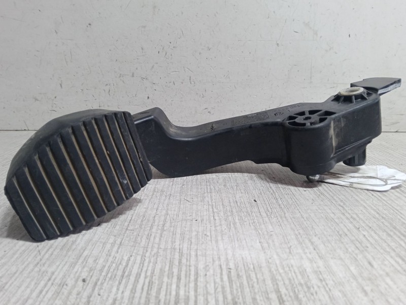 Recambio de pedal embrague para citroën c4 cactus 1.2 thp 110 referencia OEM IAM   