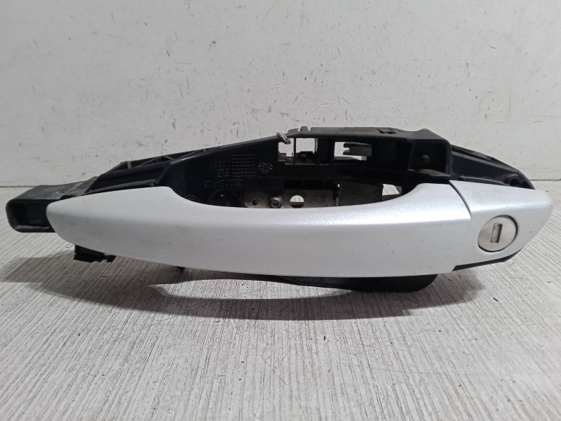Recambio de maneta exterior puerta delantera izquierda para citroën c4 cactus 1.2 thp 110 referencia OEM IAM   