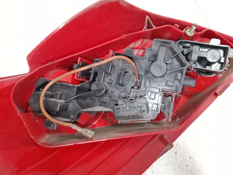 Recambio de piloto trasero derecho para peugeot 307 (3a/c) 1.6 hdi 110 referencia OEM IAM    Recambio de piloto trasero derecho para peugeot 307 (3a/c) 1.6 hdi 110 referencia OEM IAM