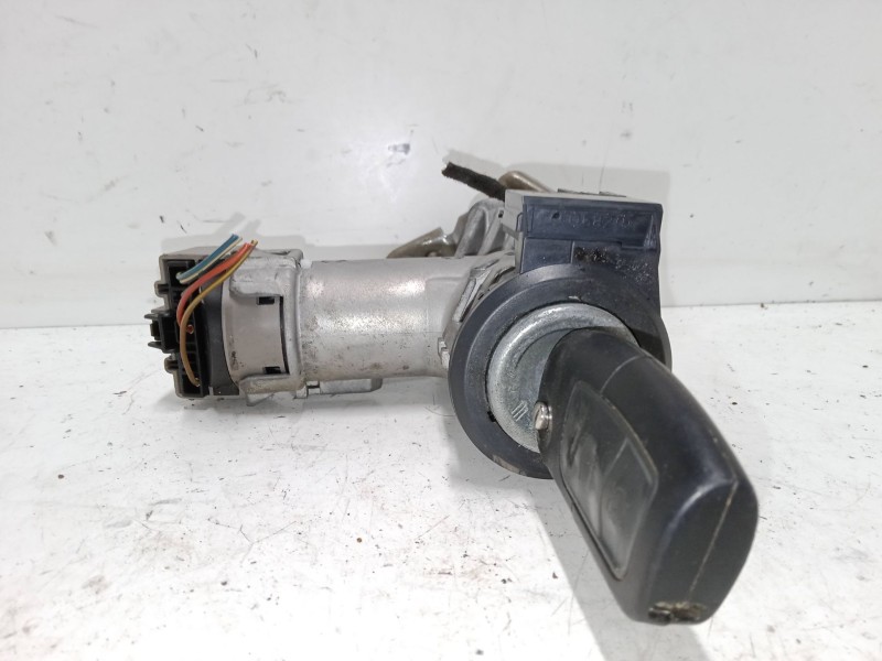 Recambio de clausor para ford fiesta vi (cb1, ccn) 1.25 referencia OEM IAM D7520013-8D   Recambio de clausor para ford fiesta vi (cb1, ccn) 1.25 referencia OEM IAM D7520013-8D