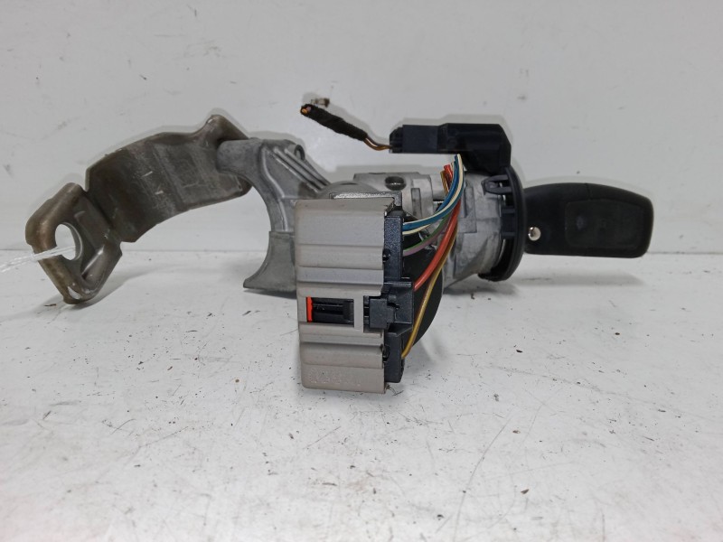 Recambio de clausor para ford fiesta vi (cb1, ccn) 1.25 referencia OEM IAM D7520013-8D   Recambio de clausor para ford fiesta vi (cb1, ccn) 1.25 referencia OEM IAM D7520013-8D