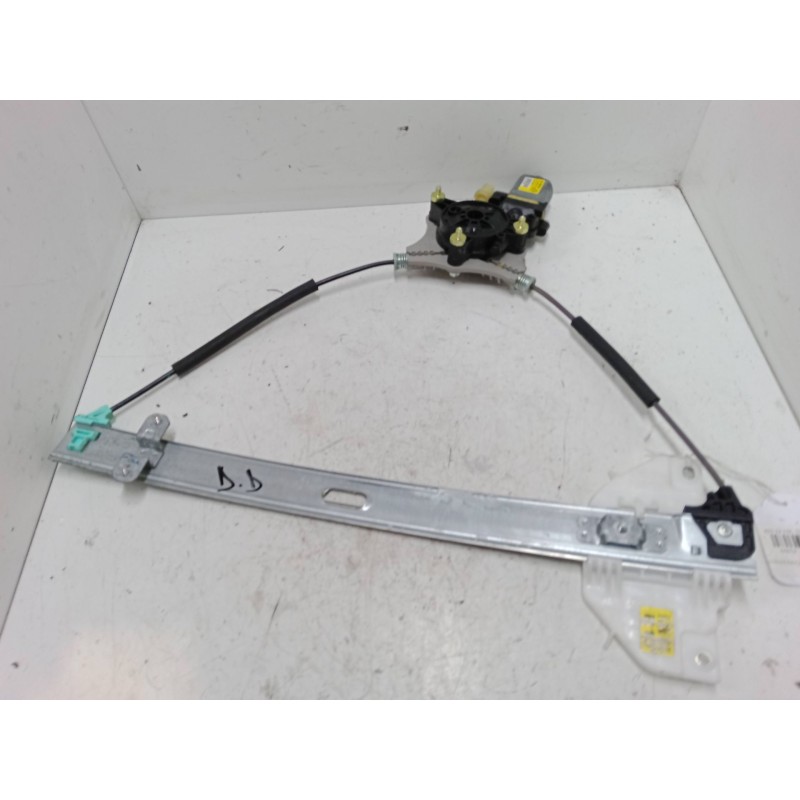 Recambio de elevalunas electrico delantero derecho para kia rio iv (yb, sc, fb) 1.0 t-gdi 100 referencia OEM IAM 82460H8000  