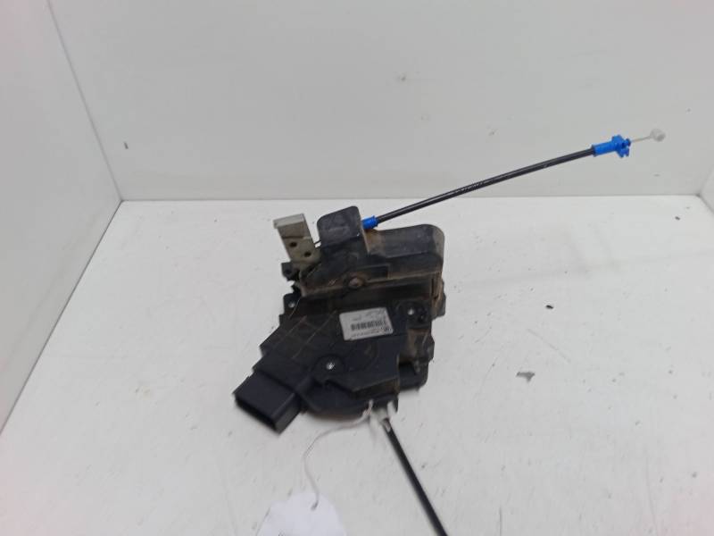 CERRADURA PUERTA DELANTERA DERECHA 