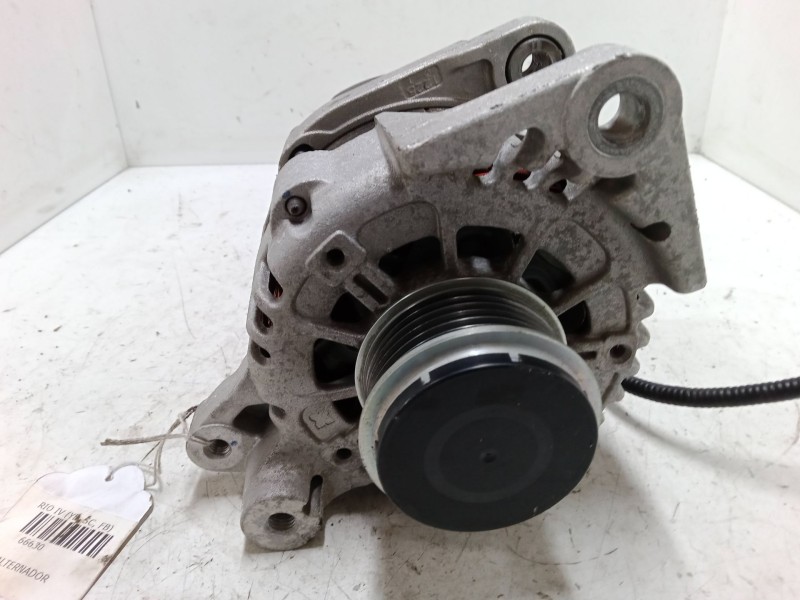 Recambio de alternador para kia rio iv (yb, sc, fb) 1.0 t-gdi 100 referencia OEM IAM 3730004950  