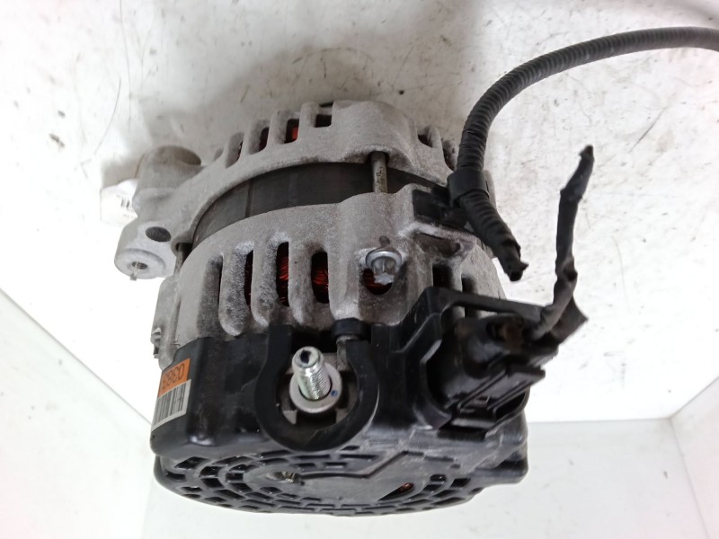 Recambio de alternador para kia rio iv (yb, sc, fb) 1.0 t-gdi 100 referencia OEM IAM 3730004950  